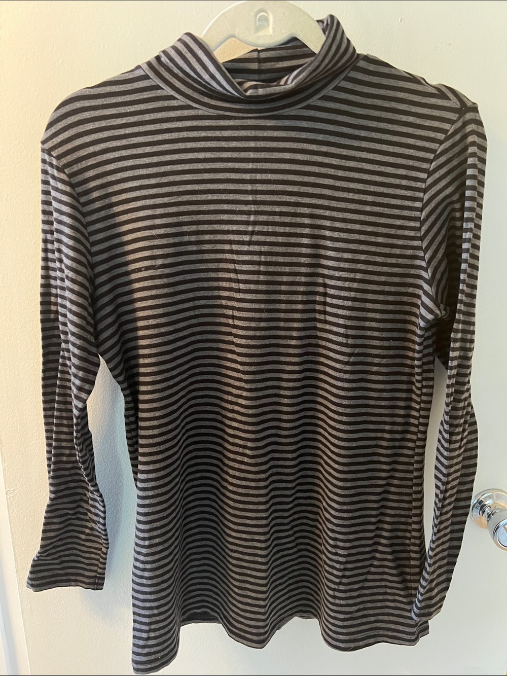 Uniqlo Black and Gray Striped Long-Sleeve Turtleneck